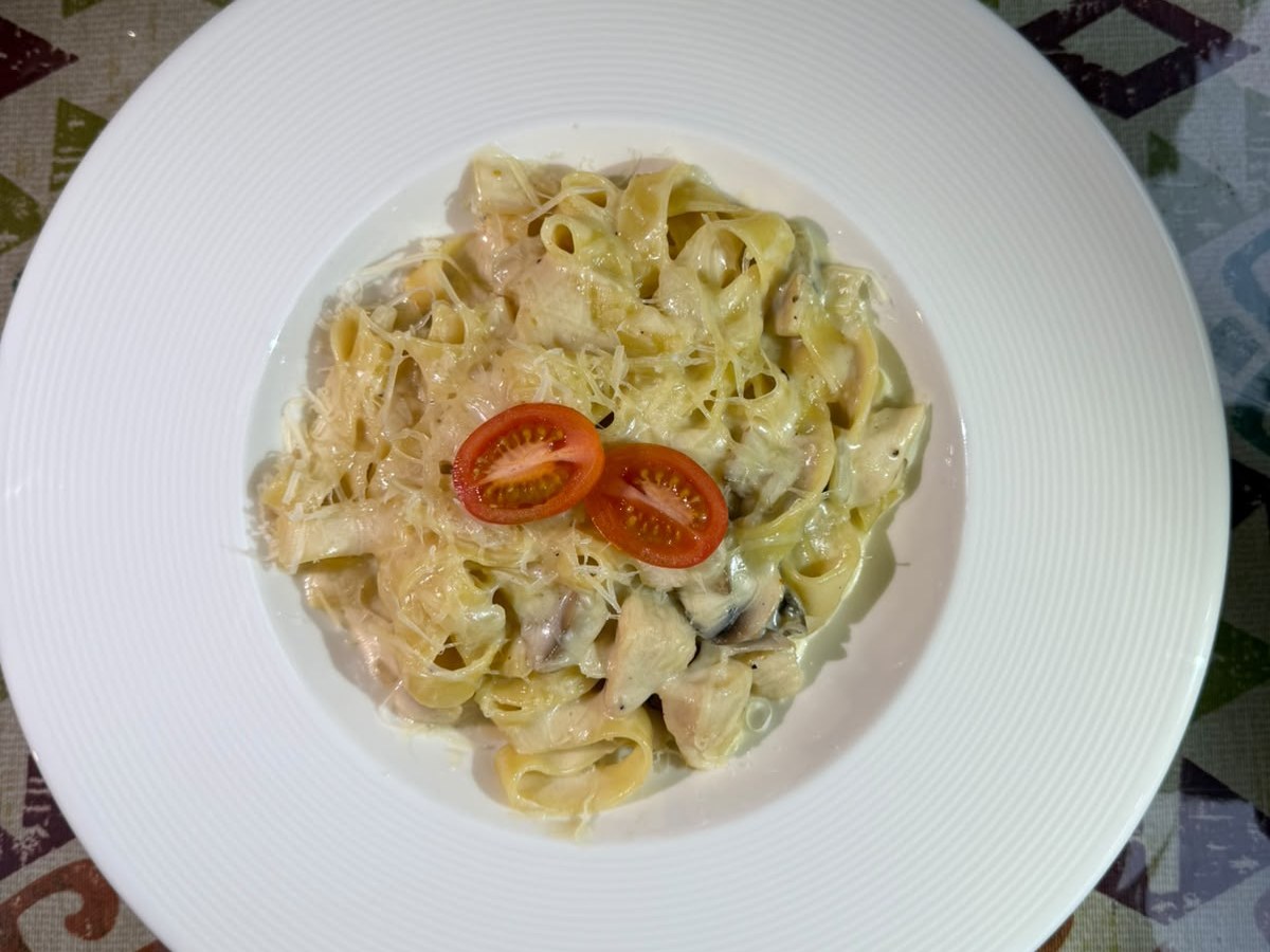 Chicken Alfredo Pasta — Kyrgyz dish